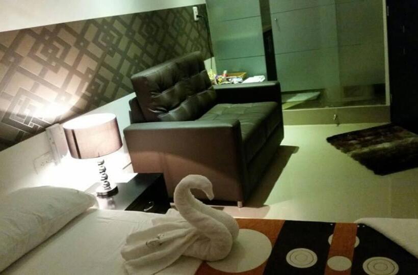 Отель Puerta De Luna