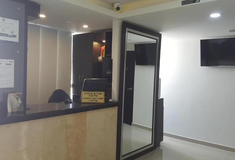 Отель Puerta De Luna