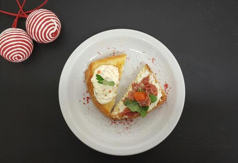 Hotel Sol Del Añelo