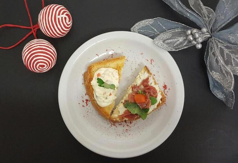 Hotel Sol Del Añelo