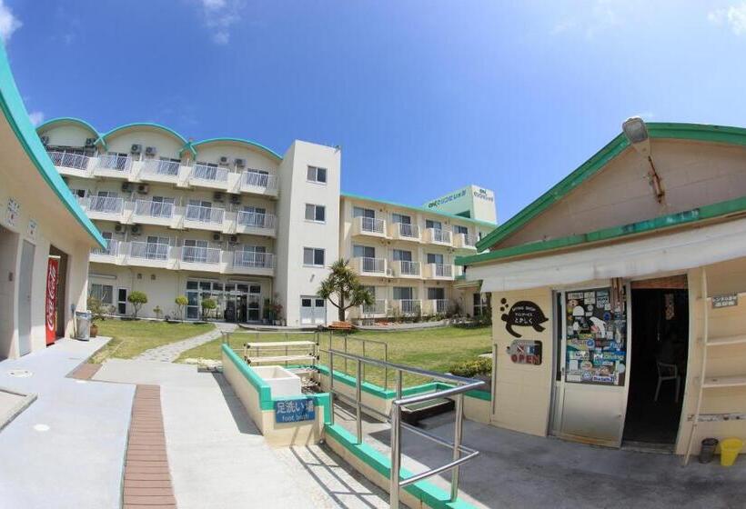 בית מלון כפרי Tokashiku Marine Villege