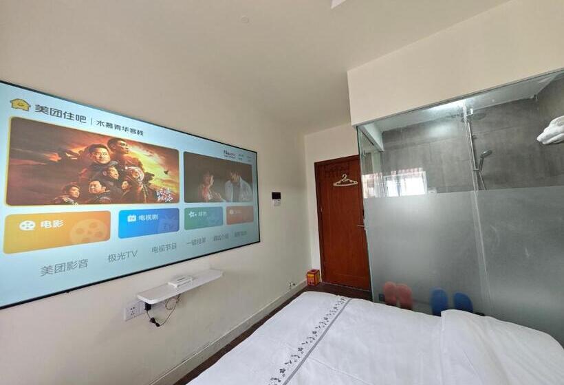 بنسيون 海口水慕青华客栈海南大学店