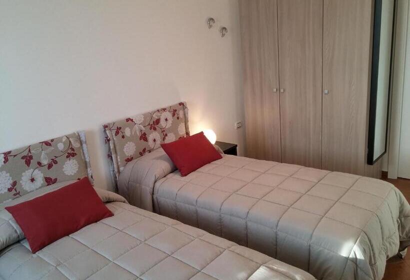 膳宿费 Camera & Caffès