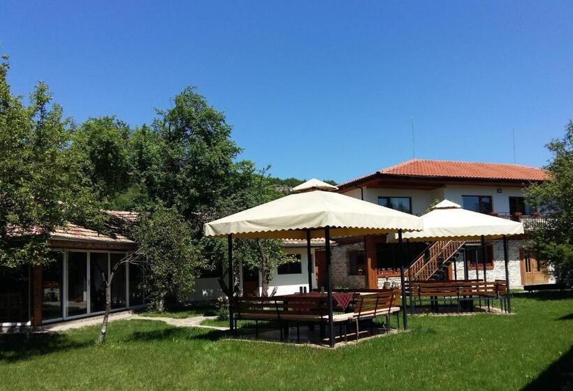 Пансион Guest House Friends