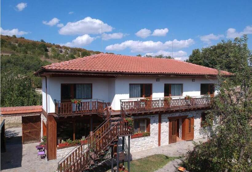 Пансион Guest House Friends