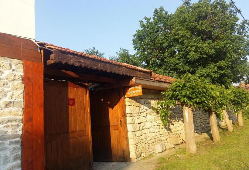 Пансион Guest House Friends