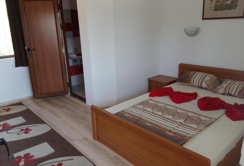 Пансион Guest House Friends