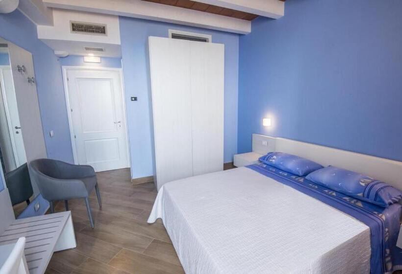 بنسيون Largo Chianura