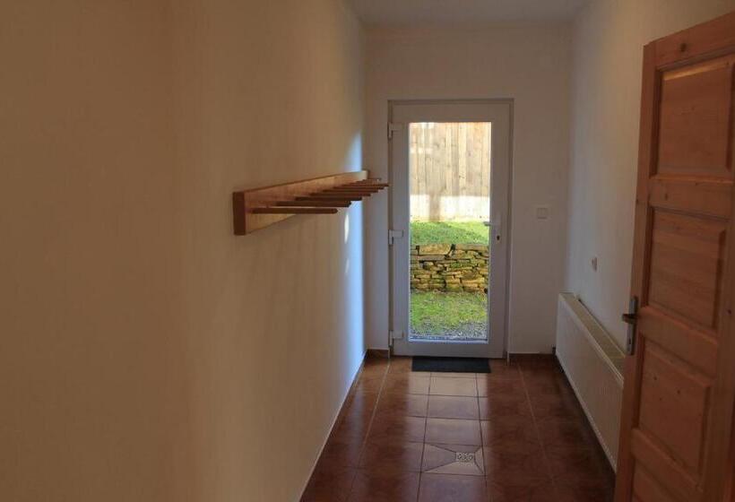 펜션 Penzión U Jolany