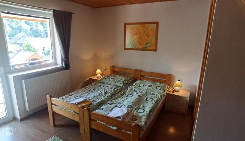 펜션 Penzión U Jolany