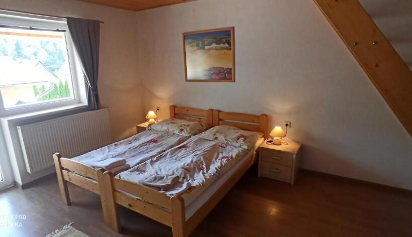 펜션 Penzión U Jolany