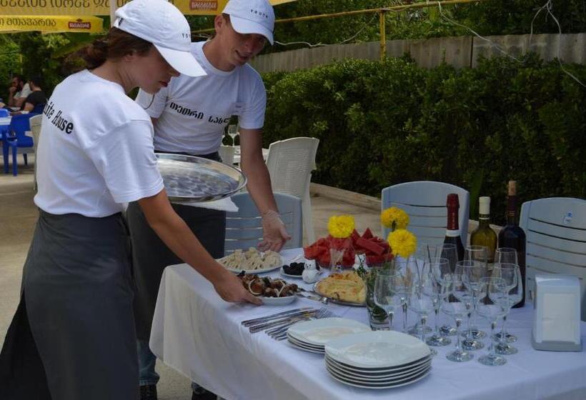 پانسیون White House Anaklia