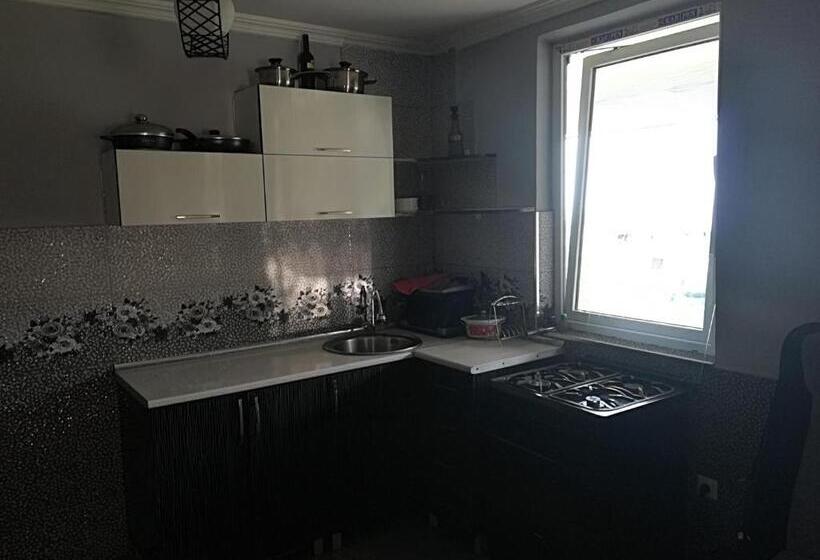 پانسیون With Beautiful Sea And Mountain Views