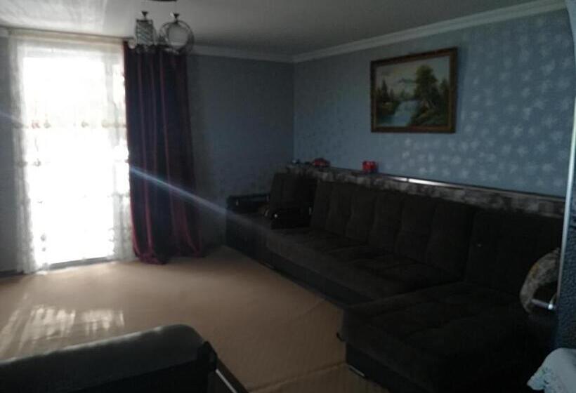 پانسیون With Beautiful Sea And Mountain Views