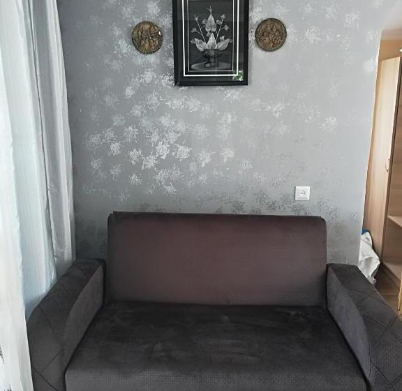 پانسیون With Beautiful Sea And Mountain Views