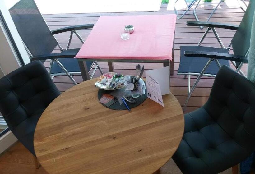 ペンション Woodlounge