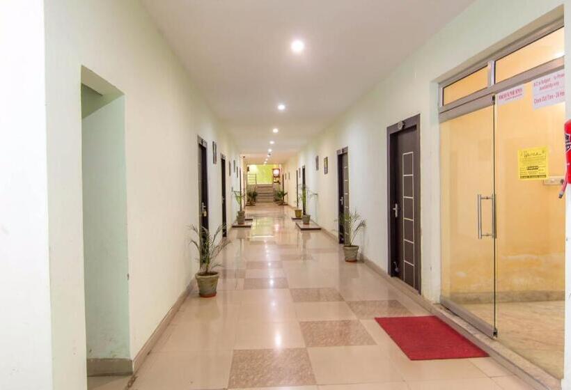 Super Hotel O Shantila Inn