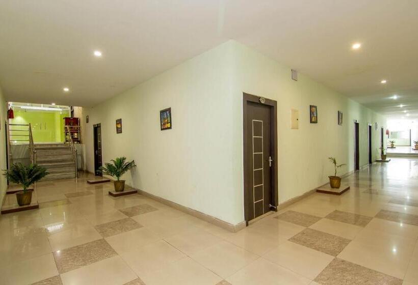 Super Hotel O Shantila Inn