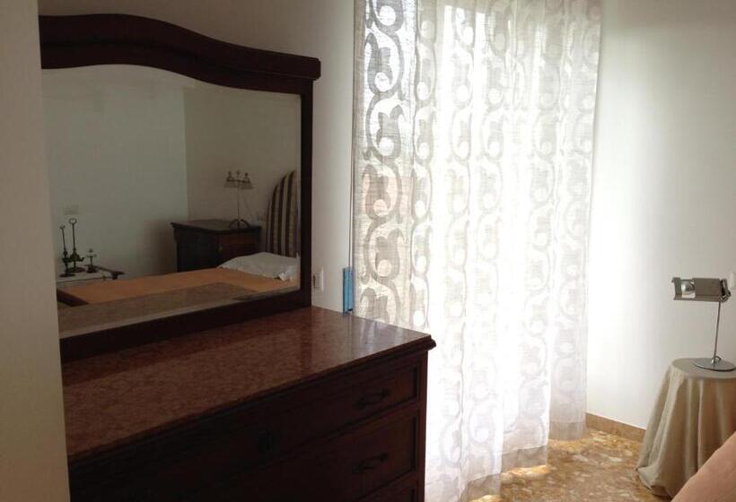 ベッドアンドブレックファースト A Casa Di Ilaria