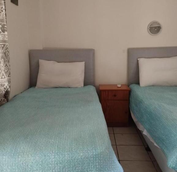 ベッドアンドブレックファースト Antony S Garden House