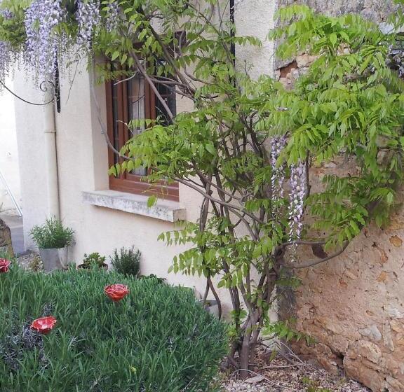 住宿加早餐  Chambre D Hôtes Oiron, Deux Sevres   Not Near Taize, Burgundy