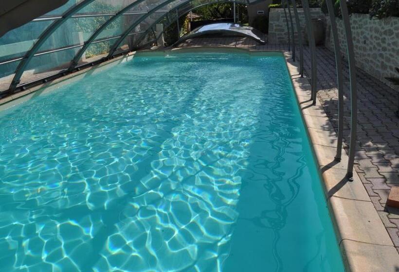 민박 Lou Pin Dou Papet