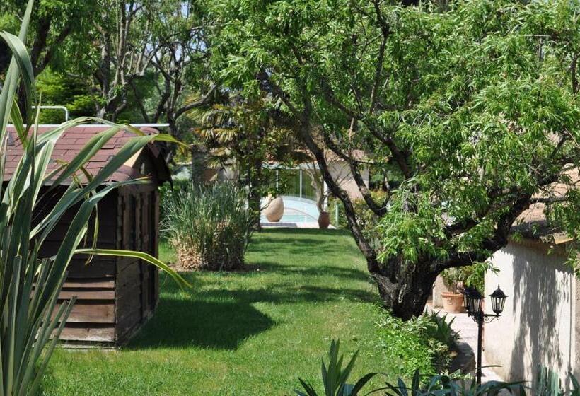 민박 Lou Pin Dou Papet