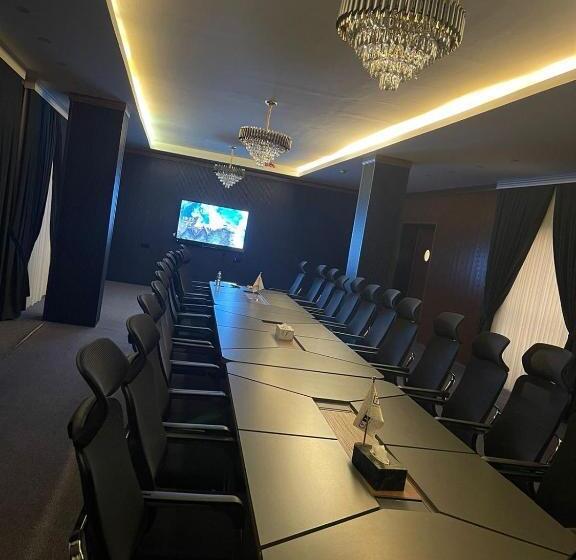 Dawa Hotel And Restaurant