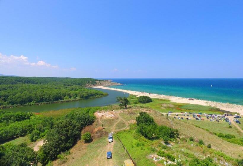 Family Hotel Sinemoretz