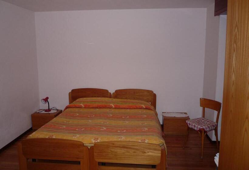 בית מלון כפרי Albergo Ristorante Chez Isabel