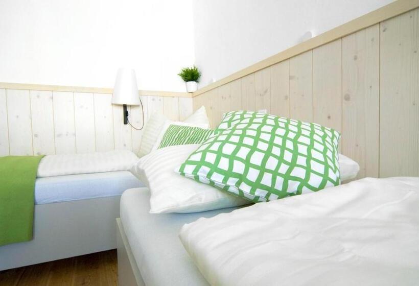 فندق Kolping Hallein