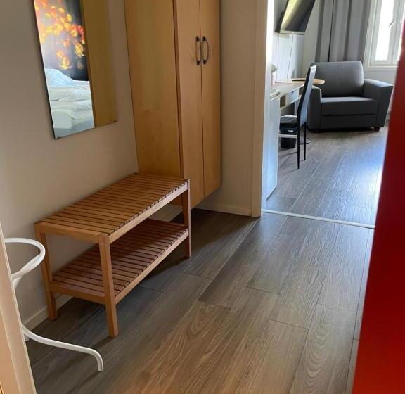 בית מלון כפרי L Smedjan