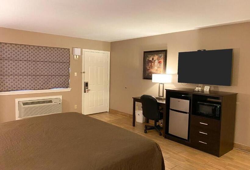 호텔 Quality Inn & Suites