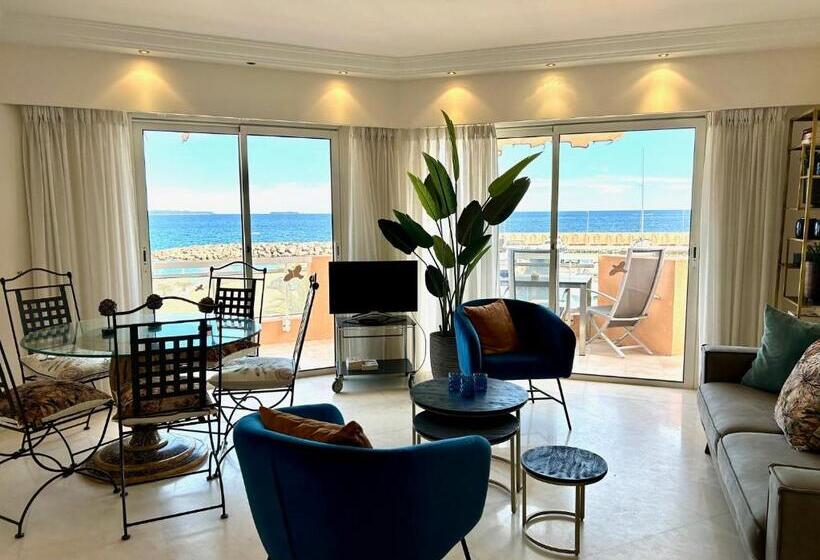 Отель Riviera Beach