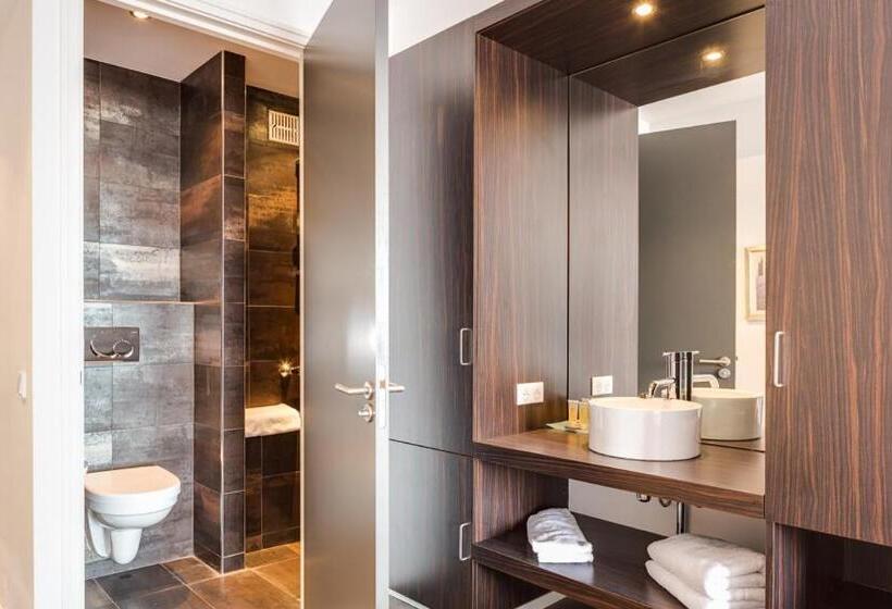 Отель Riviera Beach