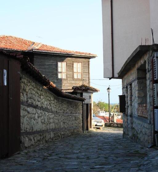 בית מלון כפרי Rony