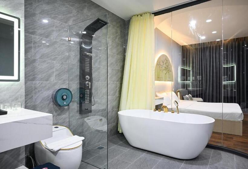 هتل Sunrise Airport