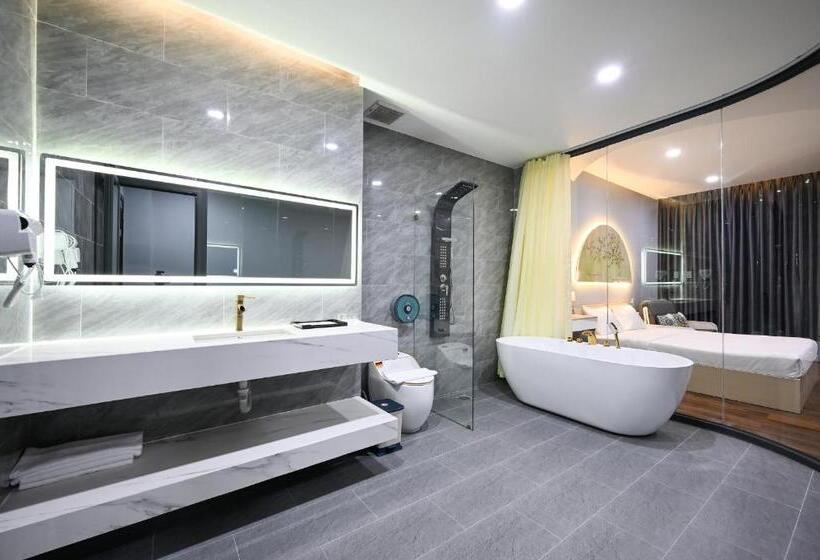 هتل Sunrise Airport