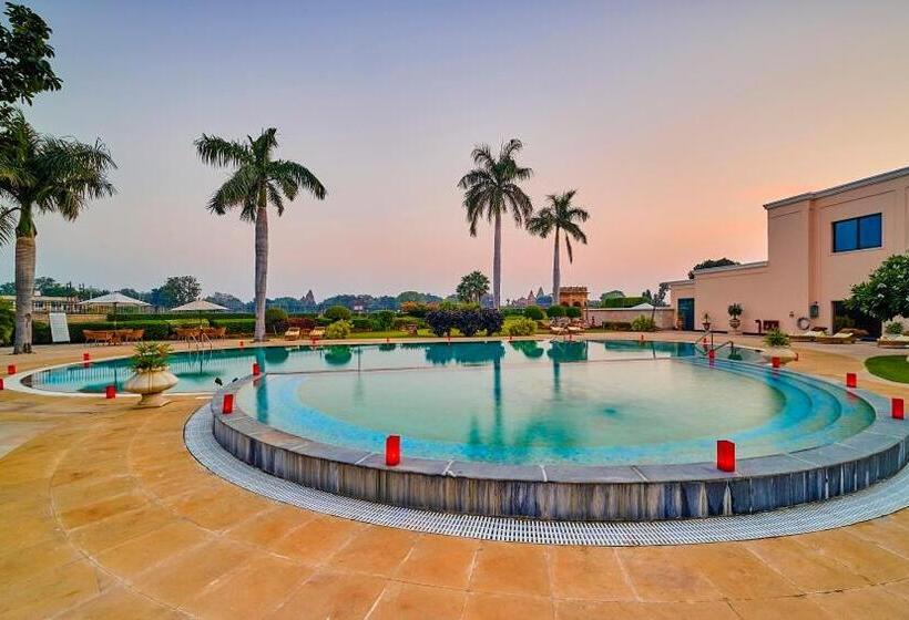 فندق The Lalit Traveller Khajuraho