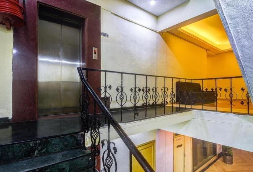 ホテル The Shagun