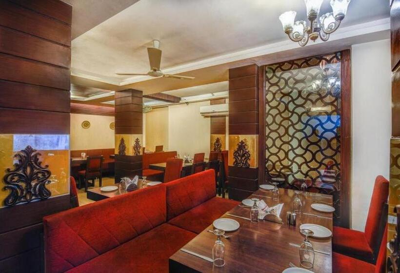 ホテル The Shagun