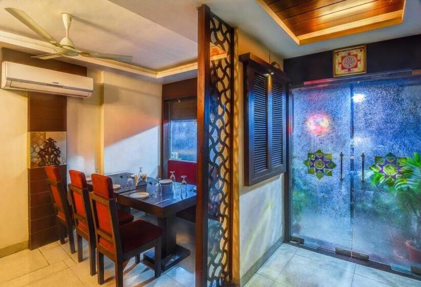 ホテル The Shagun