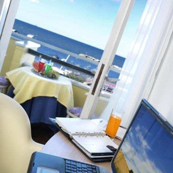 בית מלון כפרי Touring Spiaggia