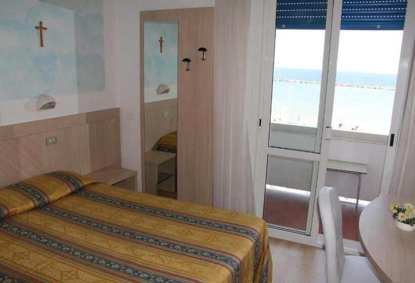 בית מלון כפרי Touring Spiaggia