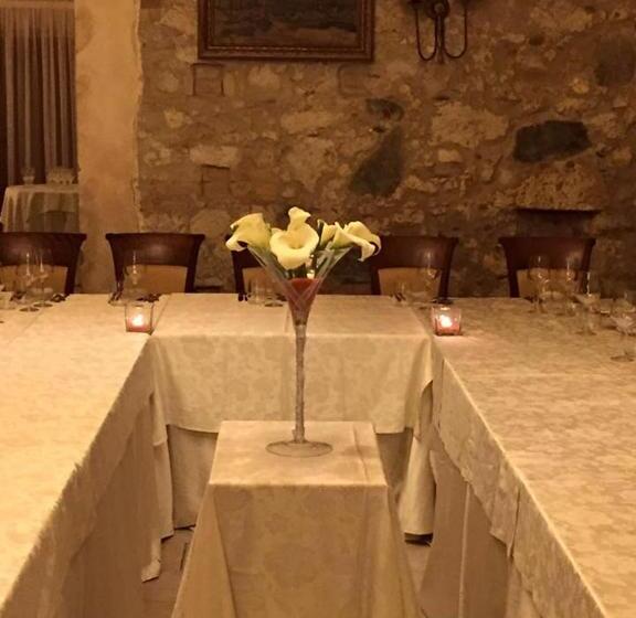 هتل Villa La Cucullera