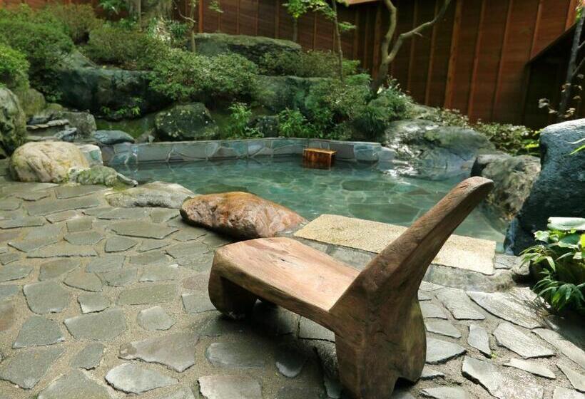 Pensión 小さなホテルセラヴィ