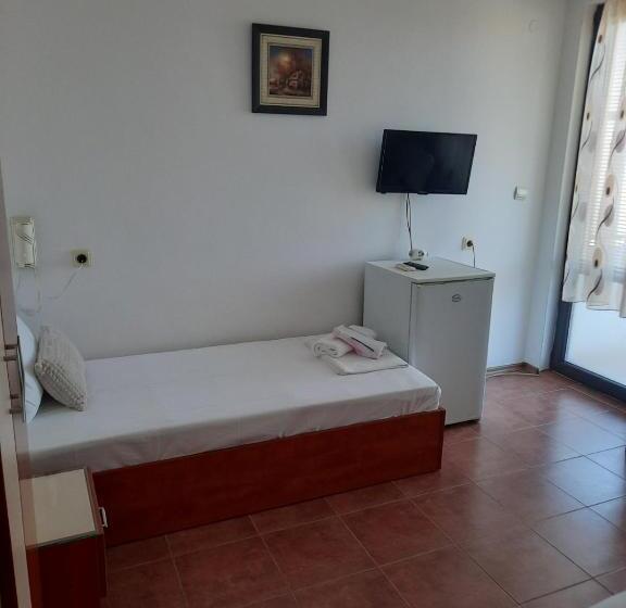 ペンション Guest House Rositsa