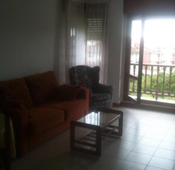 پانسیون Habitaciones López Azcona