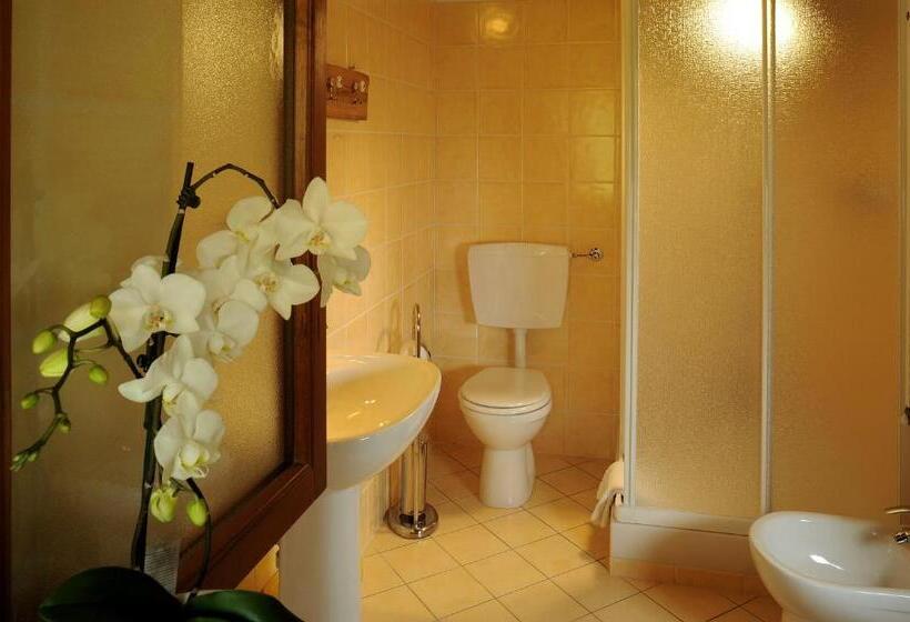 بنسيون Maison Lombard