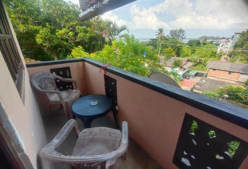 膳宿费 Moon Light Rest